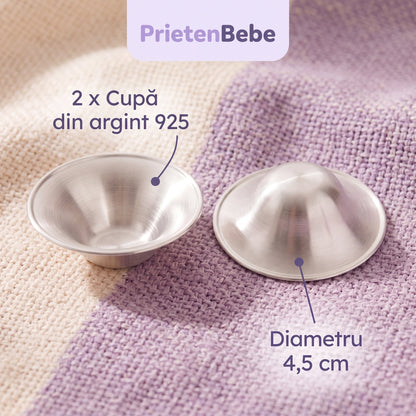 Setul conține două cupe din argint 925 cu diametrul de 4,5 cm