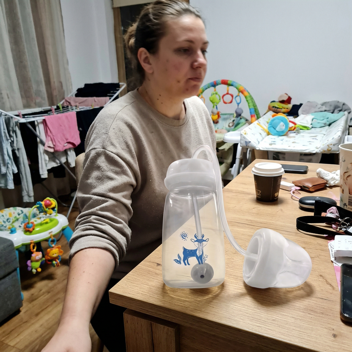 Customer review photo 3: Biberon Hands-Free 3-in-1 PrietenBebe: Hrănire Liniștită, Mâini Libere pentru Mami